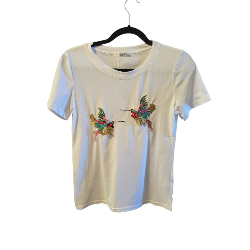Women’s White Short Sleeve Tee with Colorful Hummingbird Embellishment - Picture 4 of 8